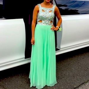 Sea Green prom dress!